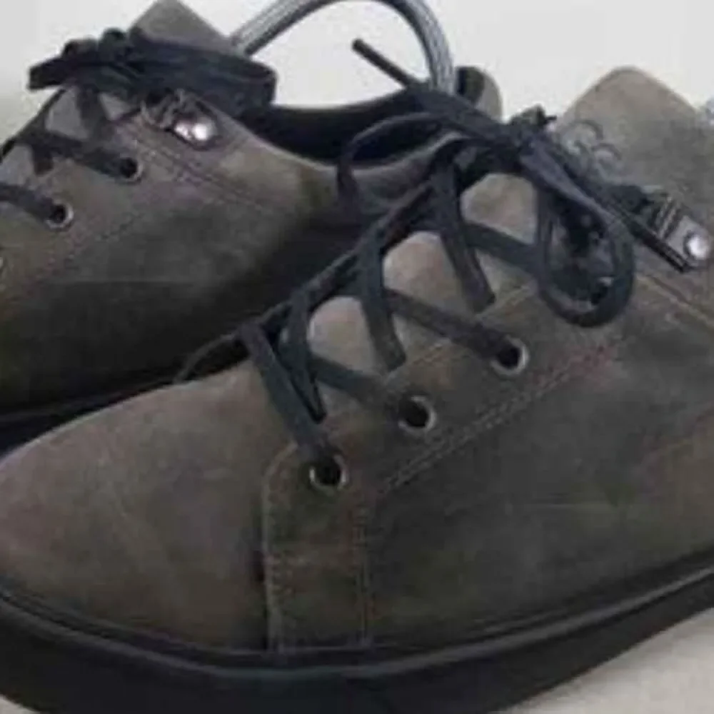 Ugg Brock Men's Gray Nubuck Lace Up Waterproof Sneakers  - Men's Shoes 9